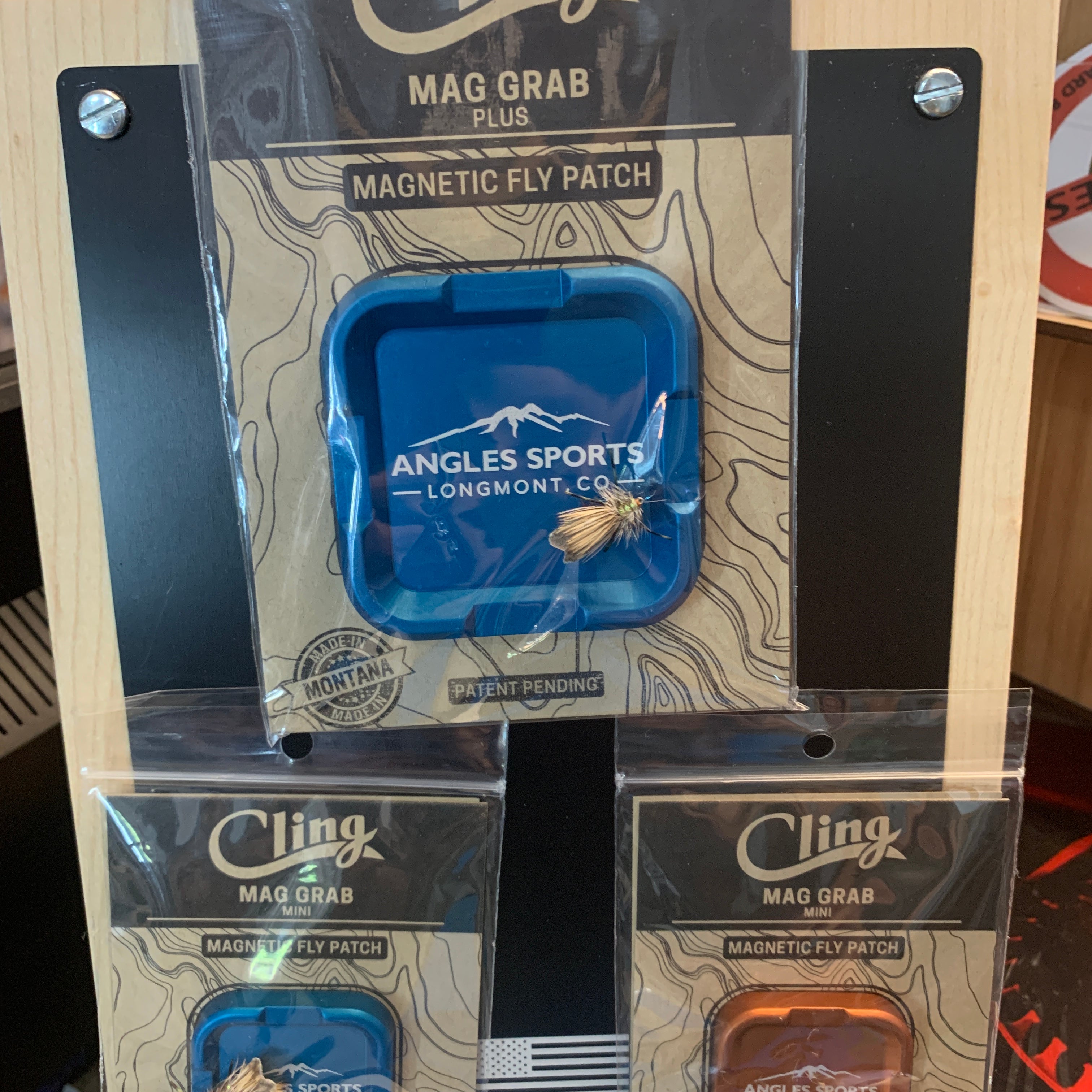 Cling magnetic fly patch